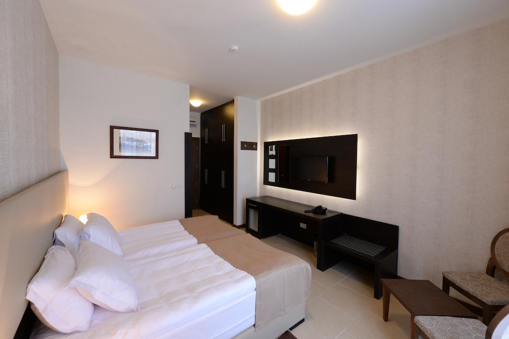 בלגרד Hotel Majdan מראה חיצוני תמונה