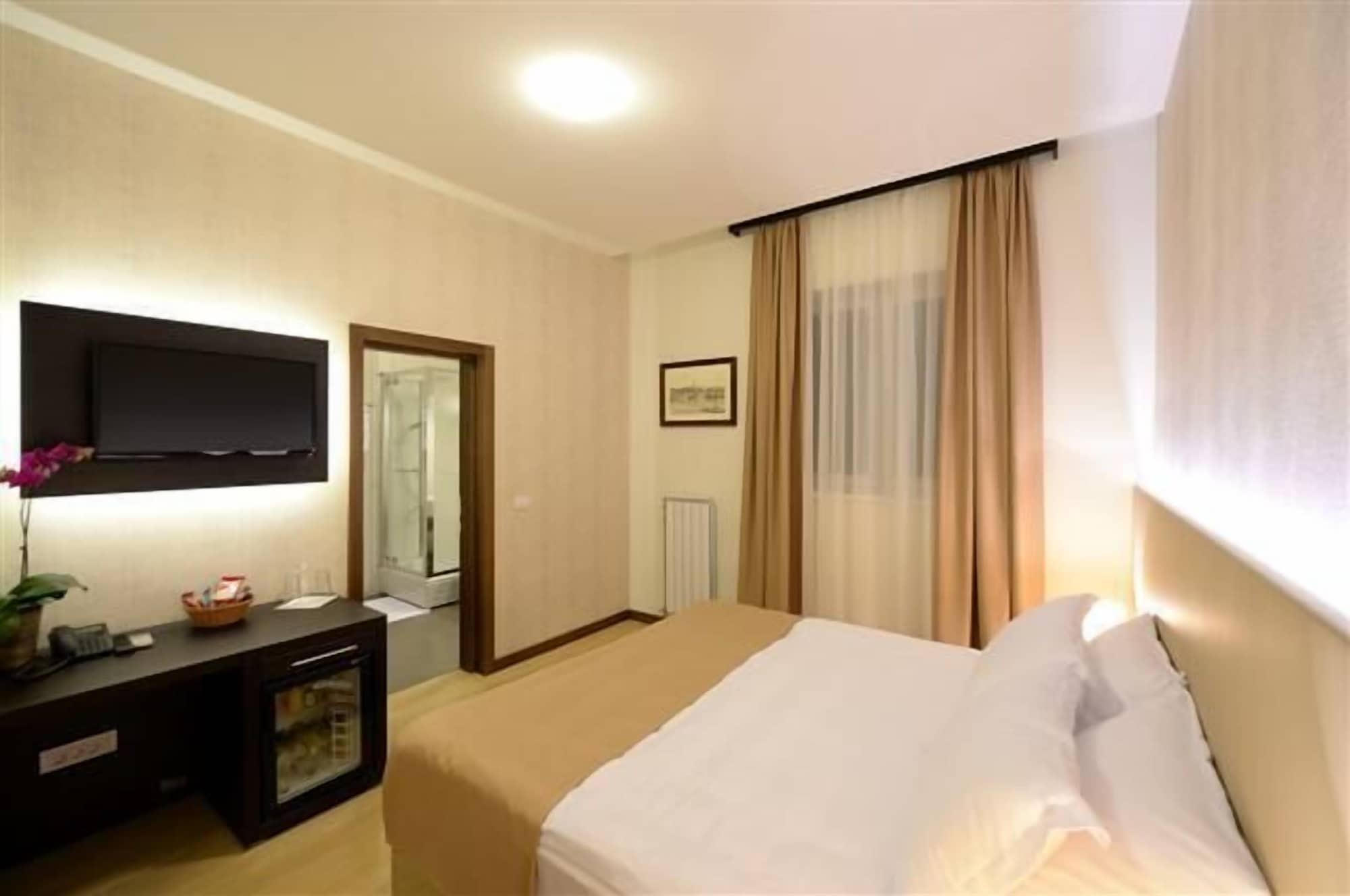 בלגרד Hotel Majdan מראה חיצוני תמונה