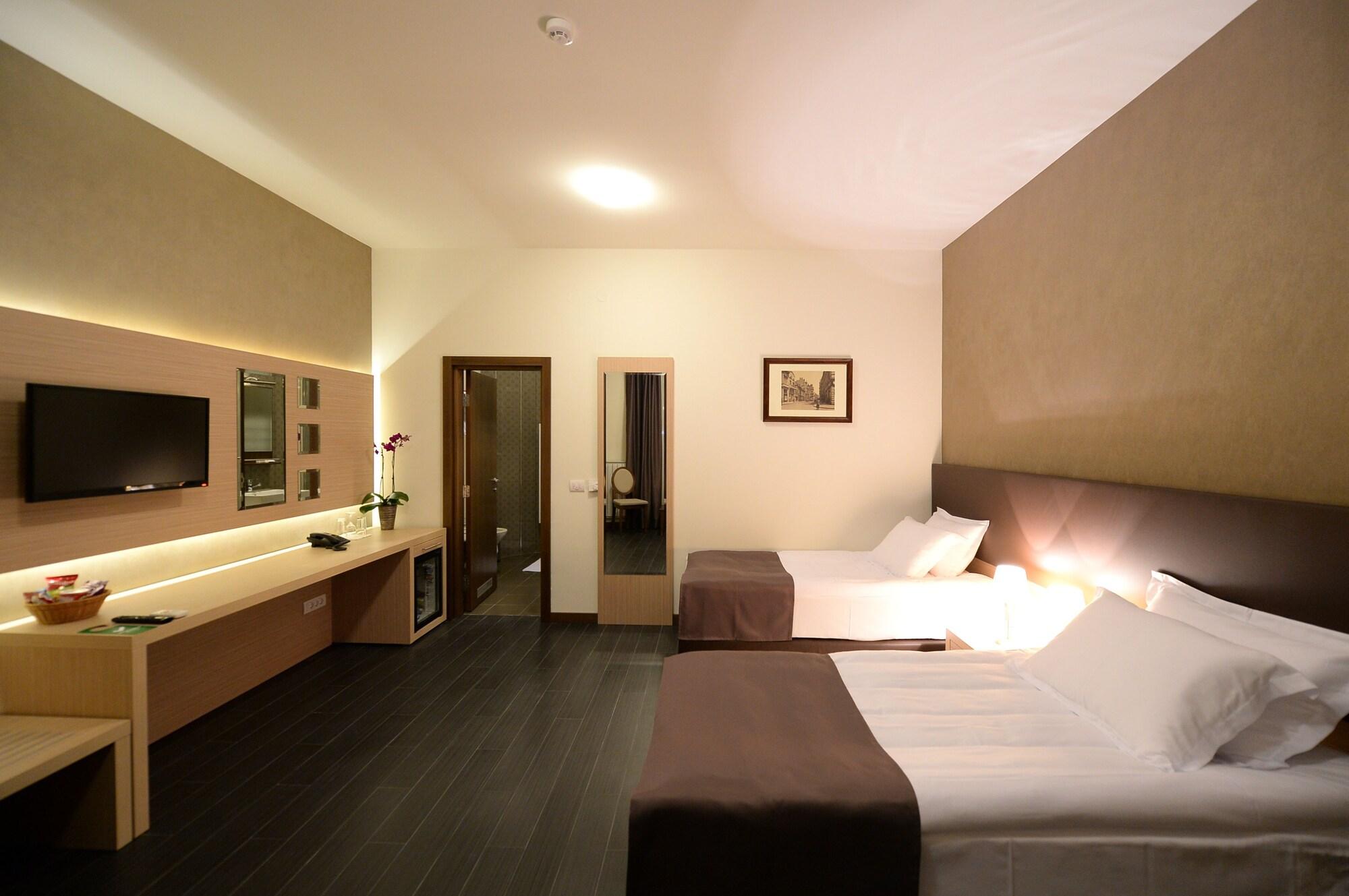 בלגרד Hotel Majdan מראה חיצוני תמונה
